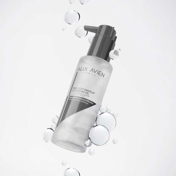One-Step-Make-Up-Cleansing-Oil-Concept-min_www.alixavien.com.co